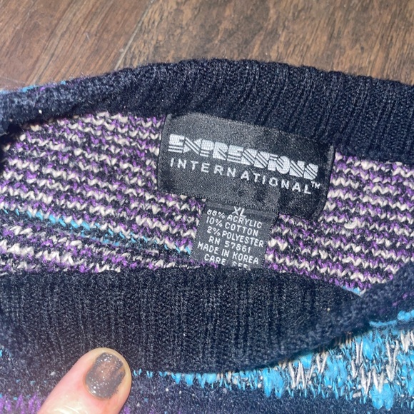 Men's Multicolor Patterned Sweater - Picture 4 of 6